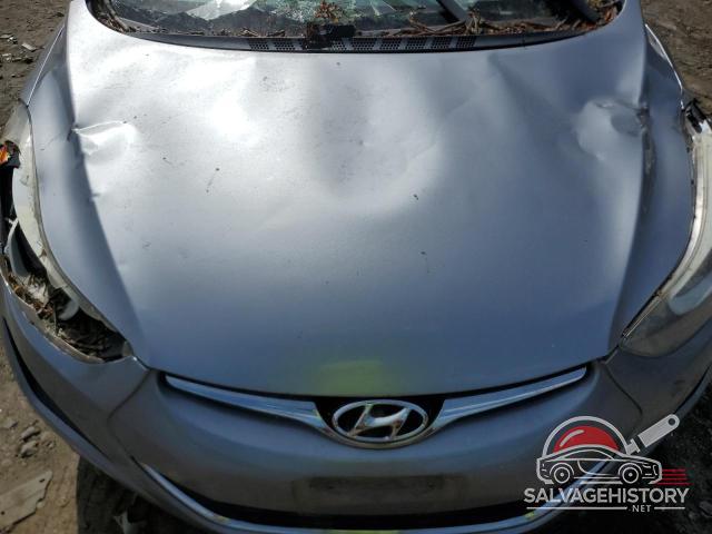 5NPDH4AEXFH572202 2015 HYUNDAI ELANTRA photo no. 11