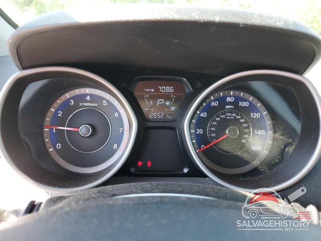 KMHDH4AE9FU413009 2015 HYUNDAI ELANTRA photo no. 9