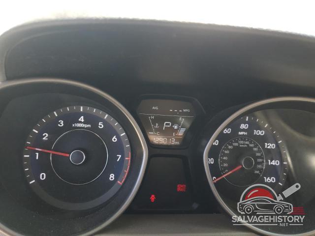 5NPDH4AE0GH768666 2016 HYUNDAI ELANTRA photo no. 9