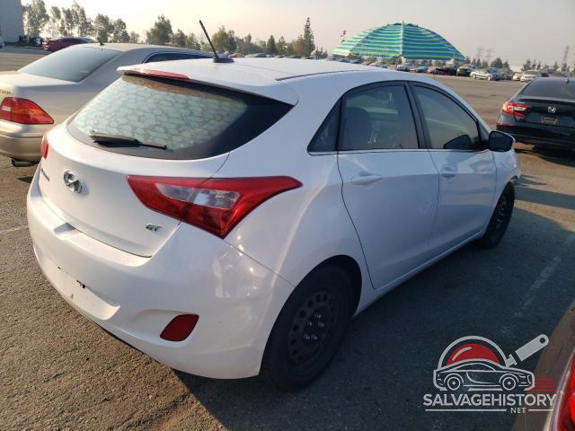 KMHD35LH9GU305650 2016 HYUNDAI ELANTRA photo no. 3