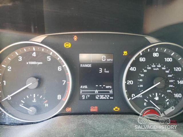 5NPD74LF2HH163798 2017 HYUNDAI ELANTRA photo no. 9