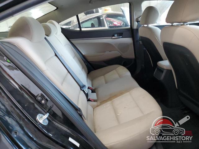 KMHD74LF8HU399390 2017 HYUNDAI ELANTRA photo no. 10