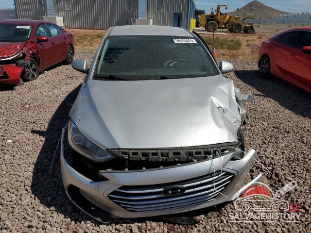 5NPD74LF2JH230941 2018 HYUNDAI ELANTRA photo no. 5