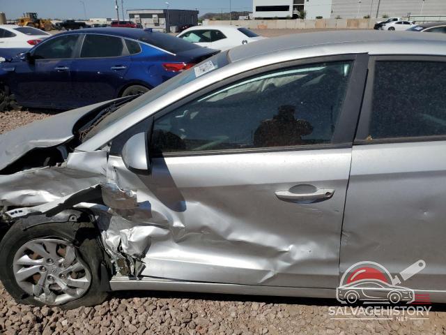 5NPD74LF2JH230941 2018 HYUNDAI ELANTRA photo no. 7