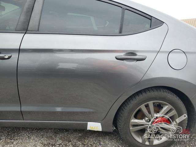 5NPD84LF9JH305924 2018 HYUNDAI ELANTRA photo no. 12