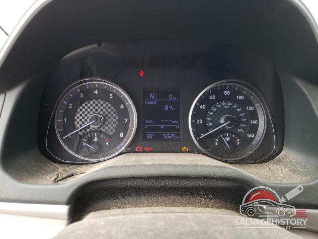 5NPD74LF4KH492915 2019 HYUNDAI ELANTRA photo no. 9