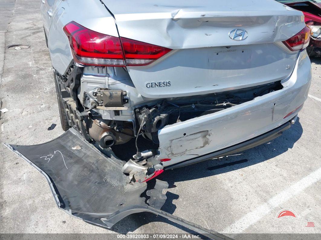 KMHGN4JE0FU046796 2015 HYUNDAI GENESIS photo no. 6