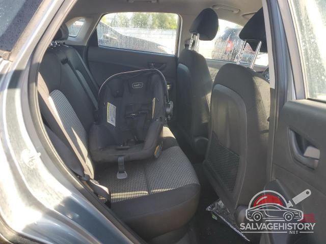 KM8K12AA7JU114513 2018 HYUNDAI KONA photo no. 10