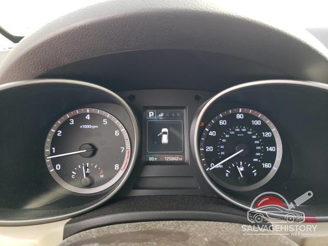 5NMZT3LB8JH055018 2018 HYUNDAI SANTA FE photo no. 9