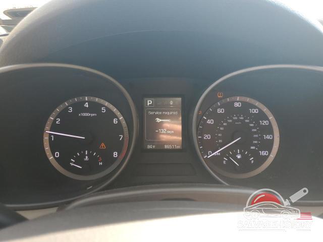 5XYZT3LB4JG533798 2018 HYUNDAI SANTA FE photo no. 9