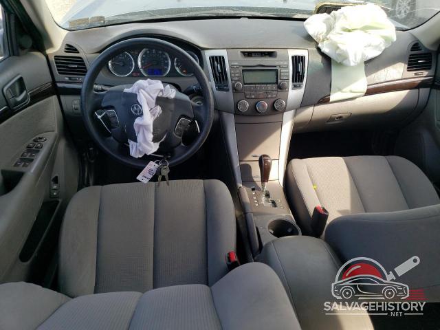 5NPET4AC8AH628115 2010 HYUNDAI SONATA photo no. 8