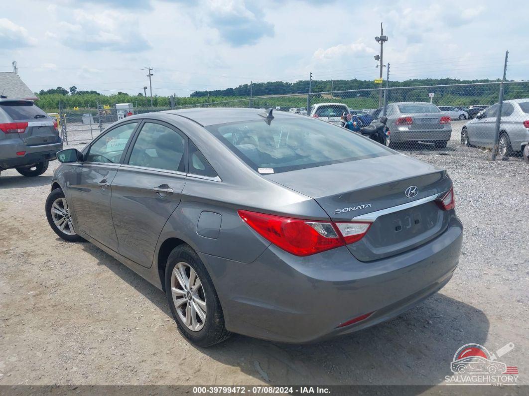 5NPEB4AC3BH076043 2011 HYUNDAI SONATA photo no. 3