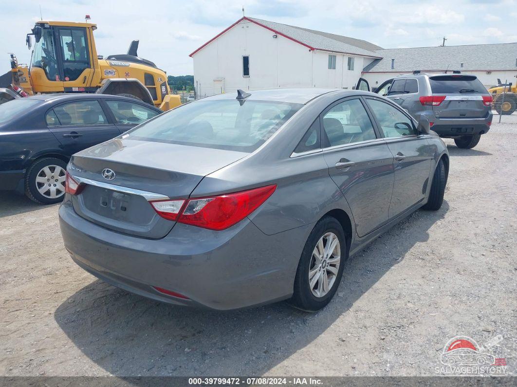 5NPEB4AC3BH076043 2011 HYUNDAI SONATA photo no. 4