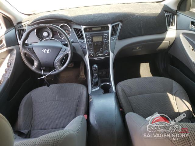 5NPEB4AC4BH106392 2011 HYUNDAI SONATA photo no. 8