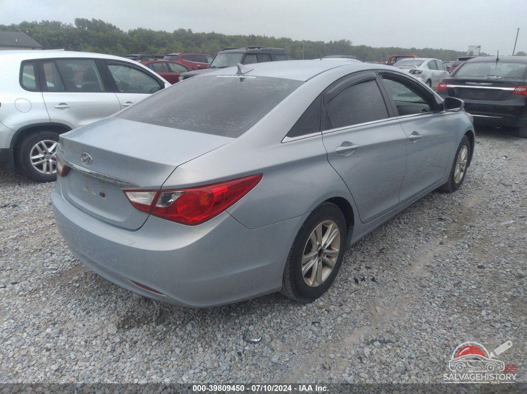 5NPEB4AC5BH250940 2011 HYUNDAI SONATA photo no. 4