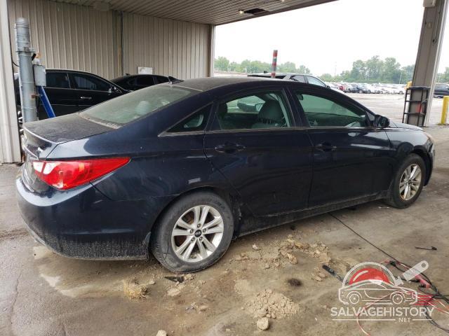 5NPEB4ACXBH291063 2011 HYUNDAI SONATA photo no. 3