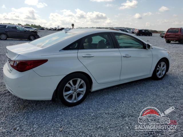 5NPEC4AC0BH165596 2011 HYUNDAI SONATA photo no. 3