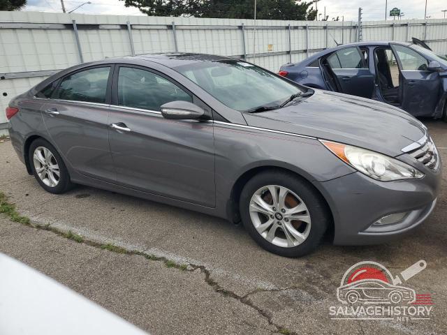 5NPEC4AC1BH304103 2011 HYUNDAI SONATA photo no. 4