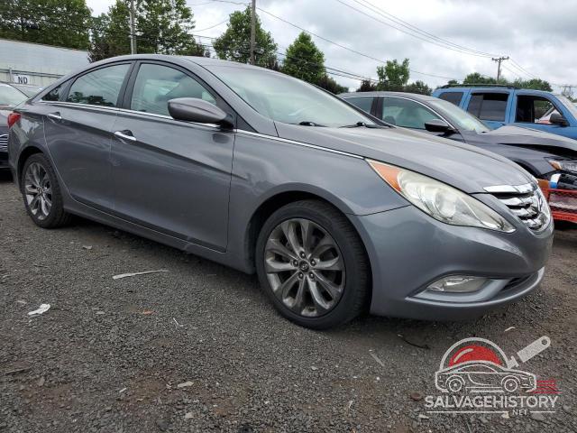 5NPEC4AC3BH262923 2011 HYUNDAI SONATA photo no. 4