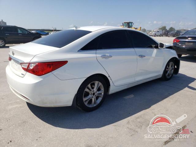 5NPEC4AC7BH189720 2011 HYUNDAI SONATA photo no. 3