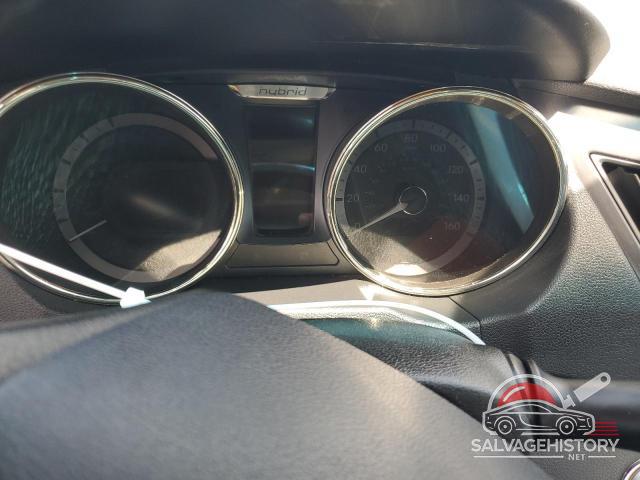 KMHEC4A42BA007398 2011 HYUNDAI SONATA photo no. 9
