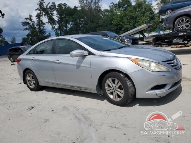 5NPEB4AC1CH357954 2012 HYUNDAI SONATA photo no. 4