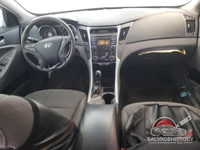 5NPEB4AC8CH366621 2012 HYUNDAI SONATA photo no. 8