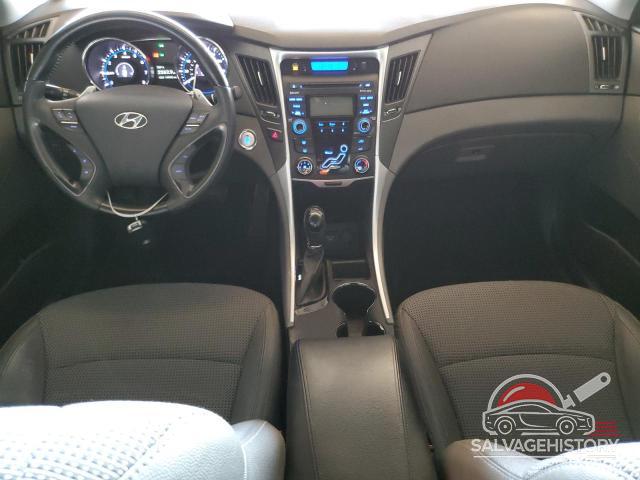 5NPEC4ACXCH369274 2012 HYUNDAI SONATA photo no. 8