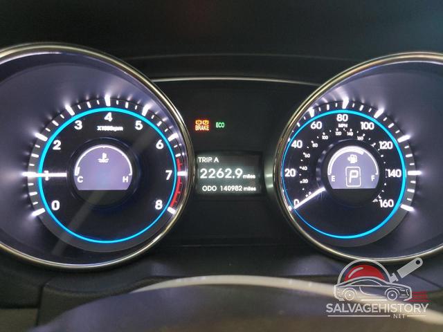 5NPEC4ACXCH369274 2012 HYUNDAI SONATA photo no. 9
