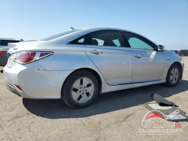 KMHEC4A4XCA034186 2012 HYUNDAI SONATA photo no. 3