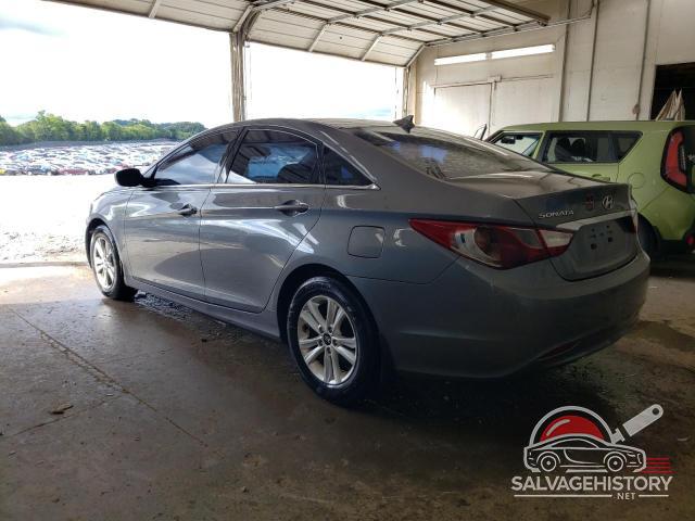 5NPEB4AC0DH735392 2013 HYUNDAI SONATA photo no. 2