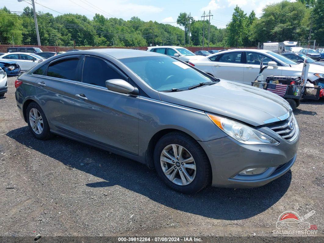 5NPEB4AC2DH792161 2013 HYUNDAI SONATA photo no. 13