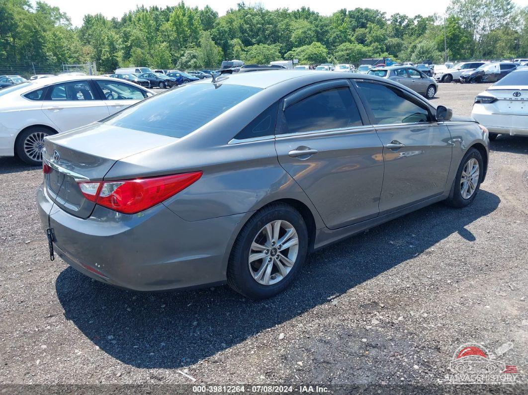 5NPEB4AC2DH792161 2013 HYUNDAI SONATA photo no. 4