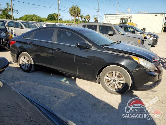 5NPEB4AC3DH564993 2013 HYUNDAI SONATA photo no. 4