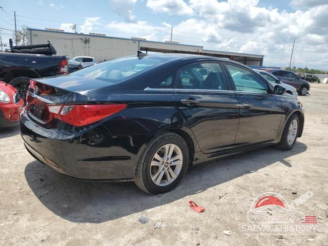 5NPEB4AC5DH629391 2013 HYUNDAI SONATA photo no. 3
