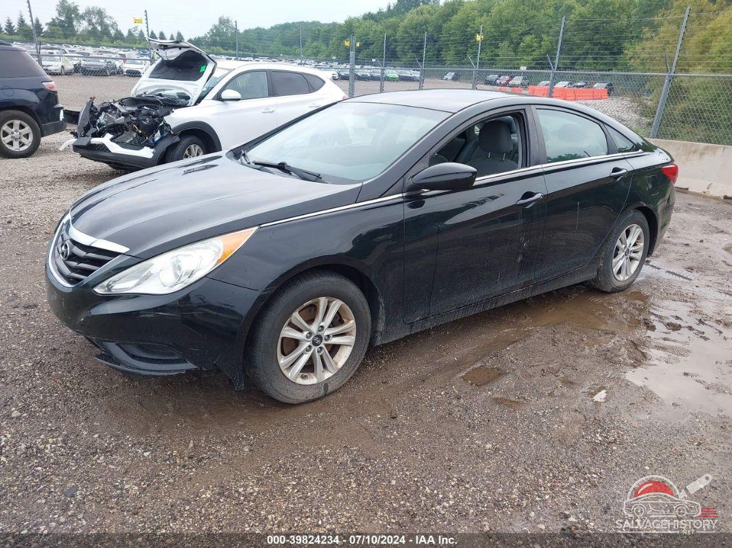 5NPEB4AC7DH696672 2013 HYUNDAI SONATA photo no. 2