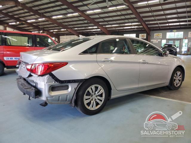 5NPEB4AC8DH594054 2013 HYUNDAI SONATA photo no. 3