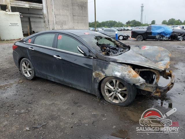 5NPEC4AC8DH698931 2013 HYUNDAI SONATA photo no. 4