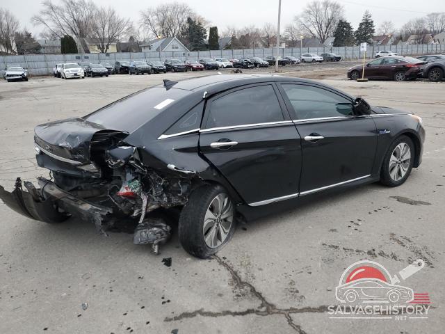 KMHEC4A43DA050571 2013 HYUNDAI SONATA photo no. 3
