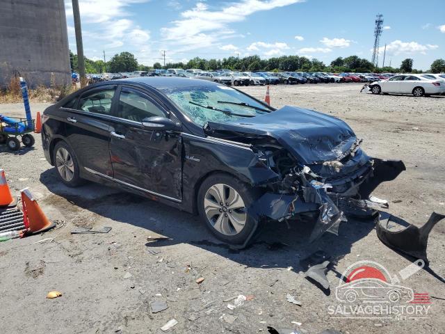 KMHEC4A45DA080137 2013 HYUNDAI SONATA photo no. 4