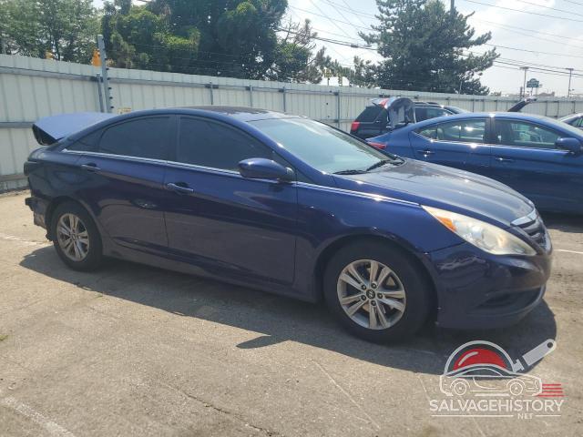 5NPEB4AC2EH885070 2014 HYUNDAI SONATA photo no. 4