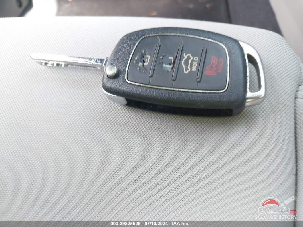 5NPE24AF9GH301132 2016 HYUNDAI SONATA photo no. 11
