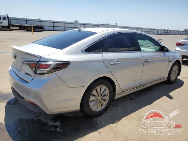 KMHE24L18GA011842 2016 HYUNDAI SONATA photo no. 3