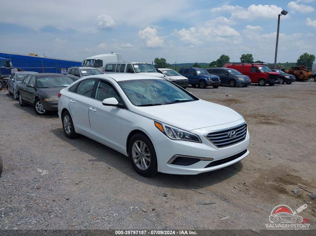 5NPE24AF3HH584466 2017 HYUNDAI SONATA photo no. 14