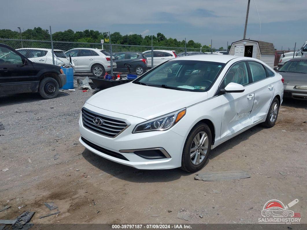 5NPE24AF3HH584466 2017 HYUNDAI SONATA photo no. 2