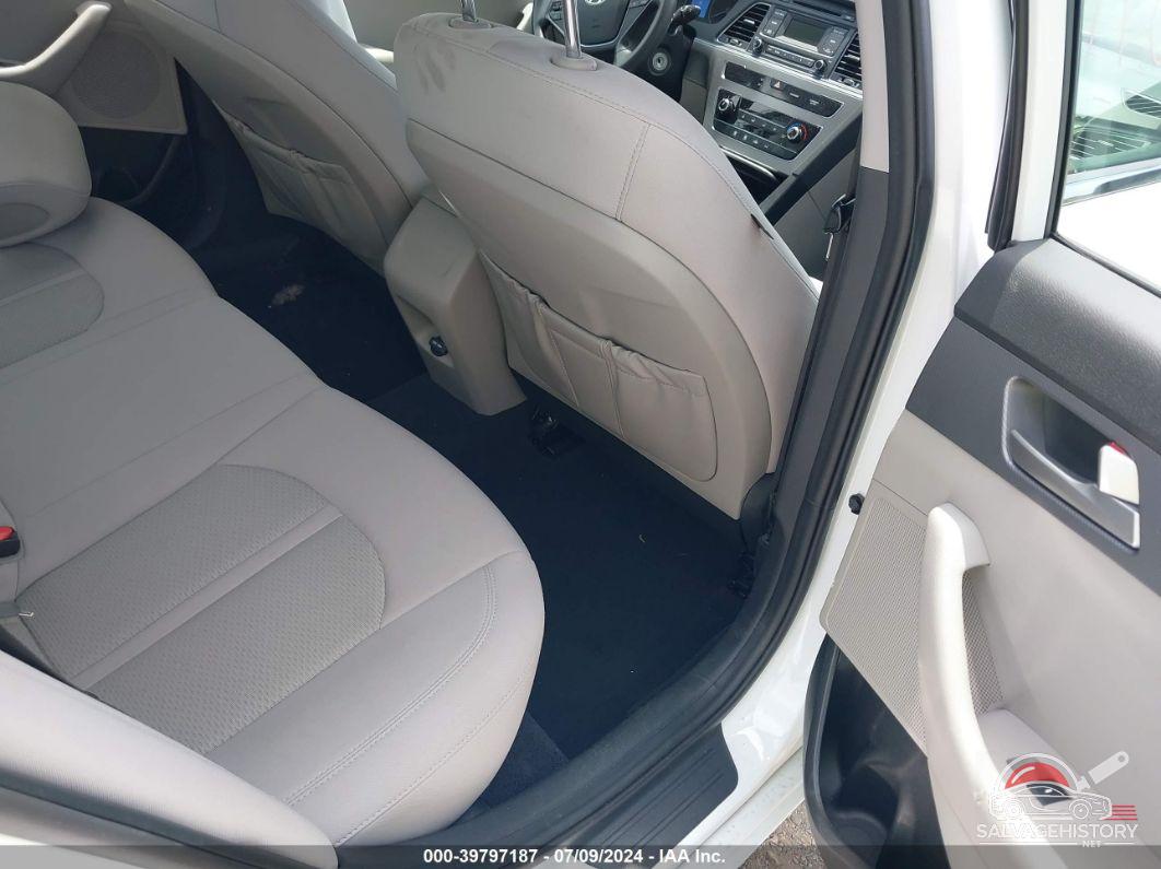 5NPE24AF3HH584466 2017 HYUNDAI SONATA photo no. 8