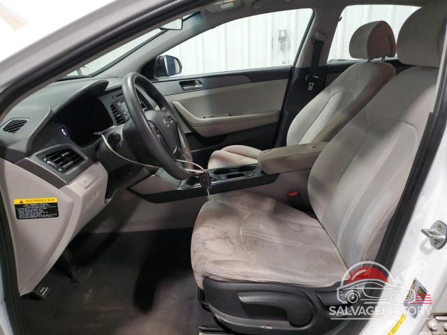 5NPE24AF8HH472598 2017 HYUNDAI SONATA photo no. 7