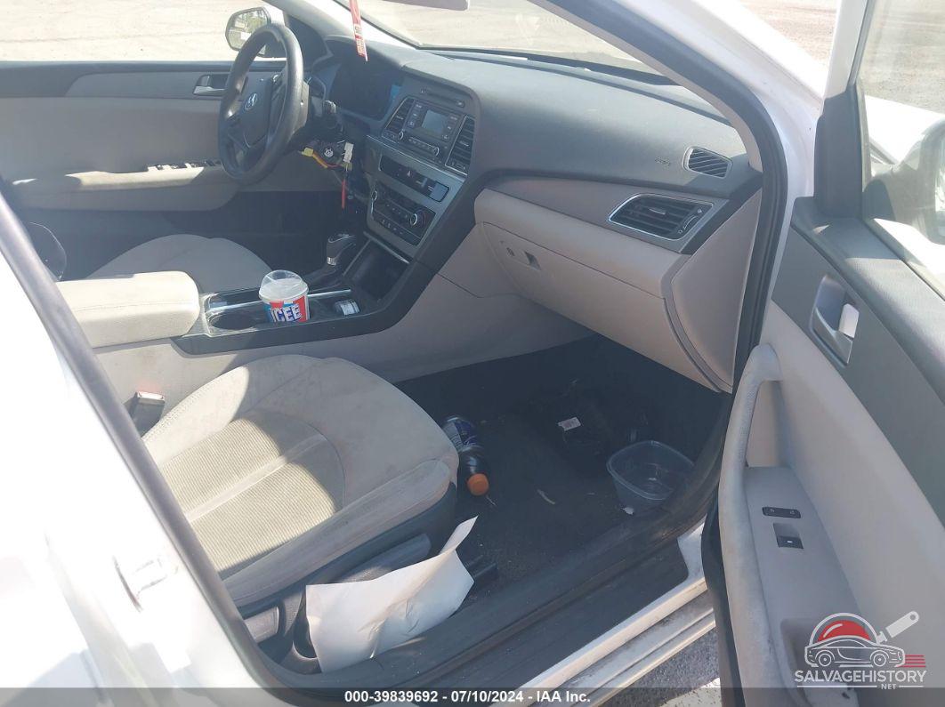 5NPE24AFXHH586294 2017 HYUNDAI SONATA photo no. 5