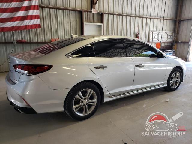 5NPE34AF1JH643131 2018 HYUNDAI SONATA photo no. 3