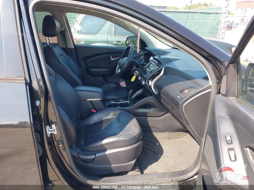 KM8JUCAC0CU381649 2012 HYUNDAI TUCSON photo no. 5